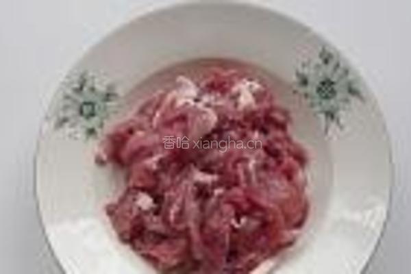 鱼腥草炒肉丝的做法图解2