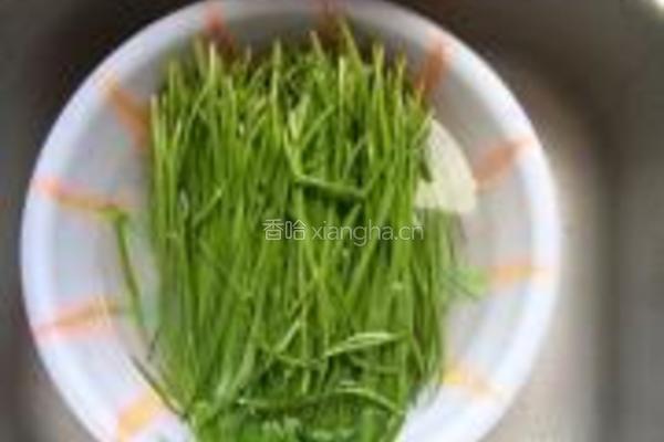 韭菜豆干小炒的做法图解2