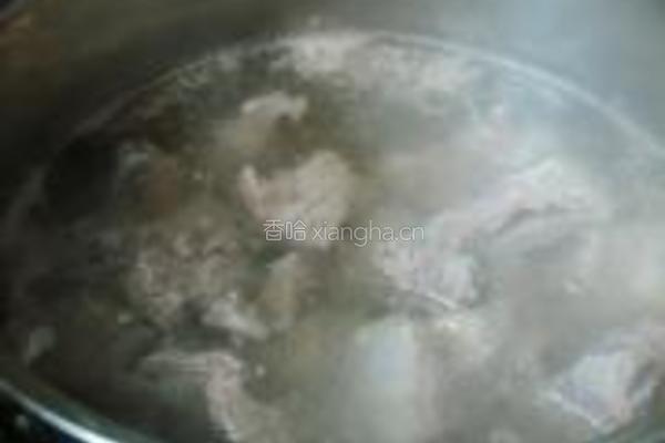 糖醋排骨的做法图解1