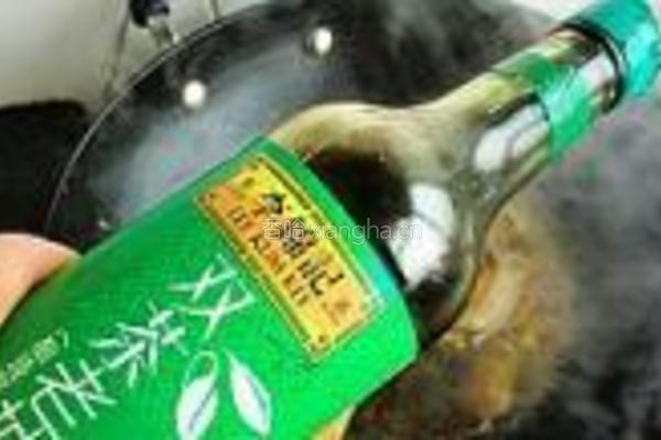 香菇焖鸡翅的做法图解9