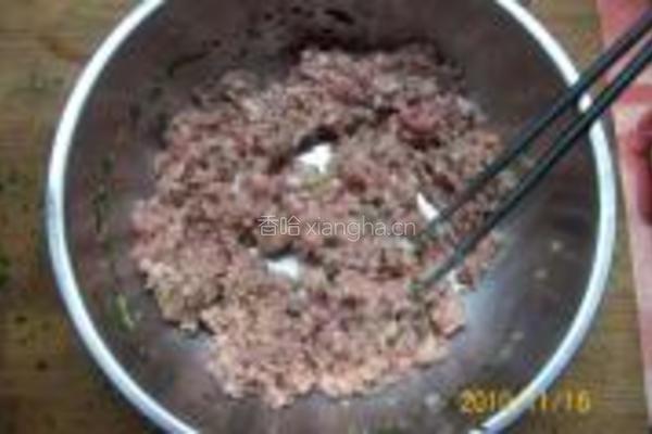 荠菜鲜肉黄金条的做法图解13