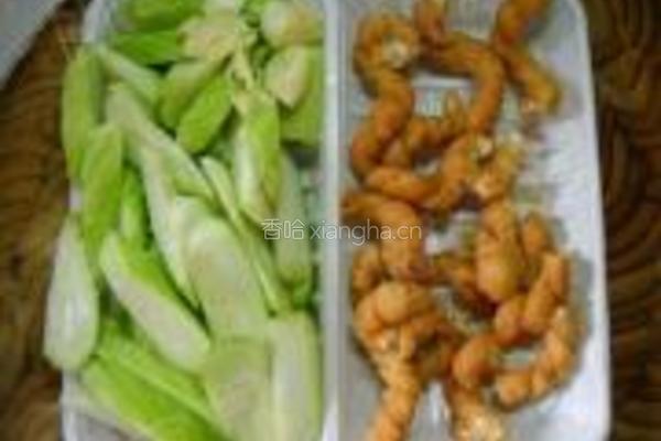 麻花丝瓜粉丝素汤的做法图解2