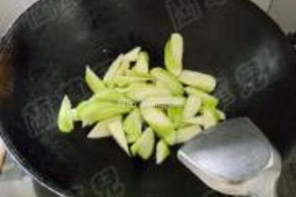 麻花丝瓜粉丝素汤的做法图解4