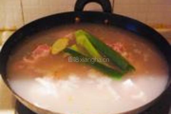 番茄排骨炖莲藕的做法图解4