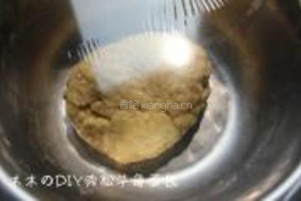 肉松牛角面包的做法图解3