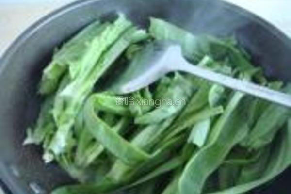 素炒油麦菜的做法图解8