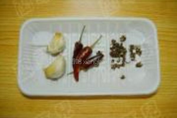 饭煲麻辣豆芽焖面的做法图解2