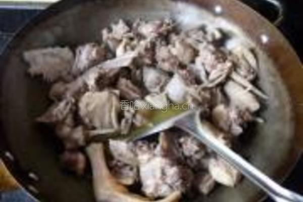 菜干花生红烧鹅的做法图解6