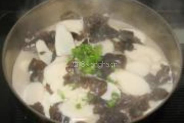 黑木耳炒山药的做法图解5