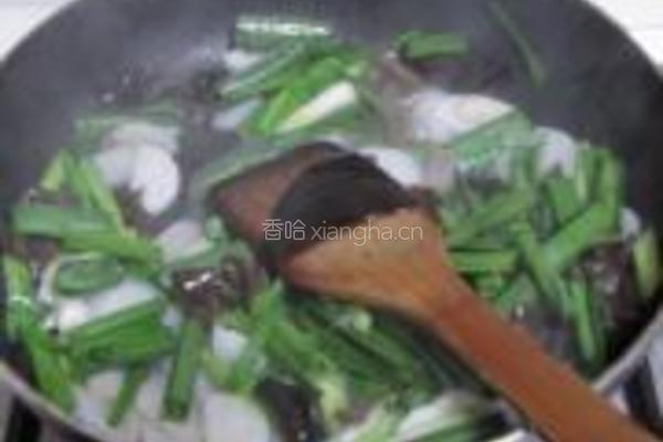 大蒜木耳炒山药的做法图解6