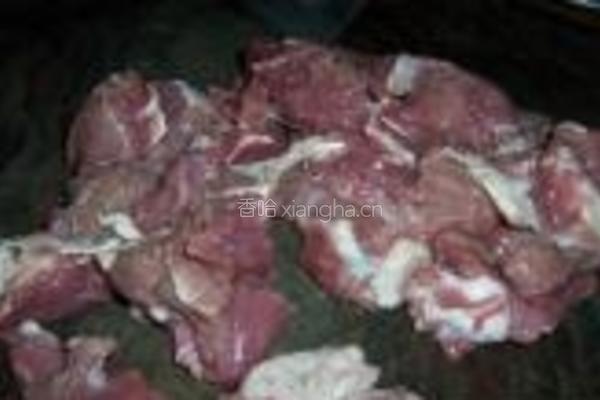 酱烧牛肉的做法图解1