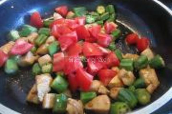 秋葵番茄炒鸡丁的做法图解7