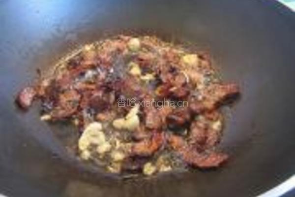 腊肉炒秋葵的做法图解4