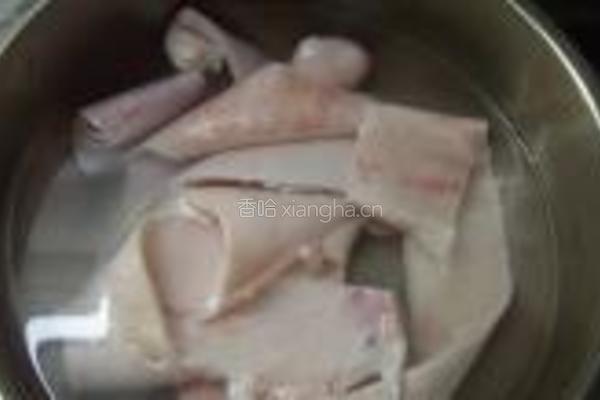 肉皮冻的做法图解2