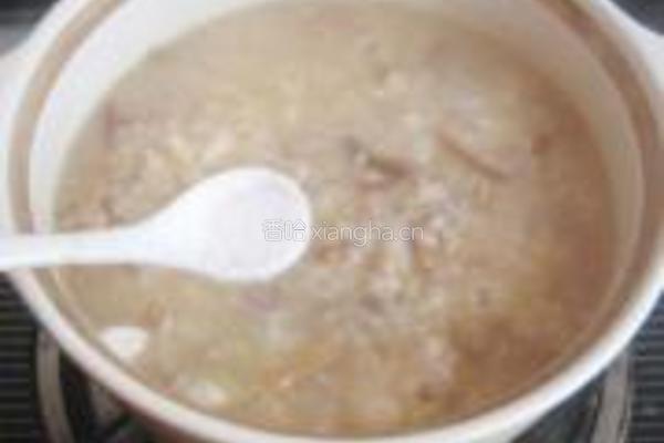 黄花菜咸肉粥的做法图解8