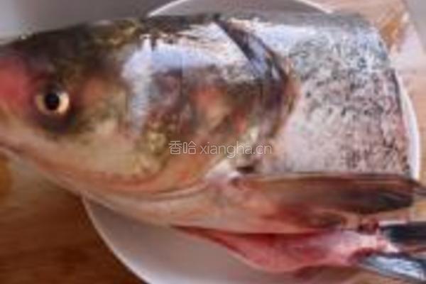 蟹味菇鱼头豆腐煲的做法图解6