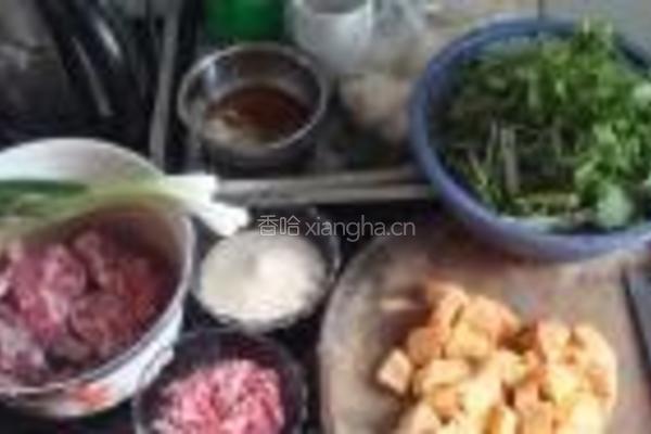 竹香粉蒸排骨的做法图解1