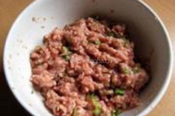 炸茄盒的做法图解1
