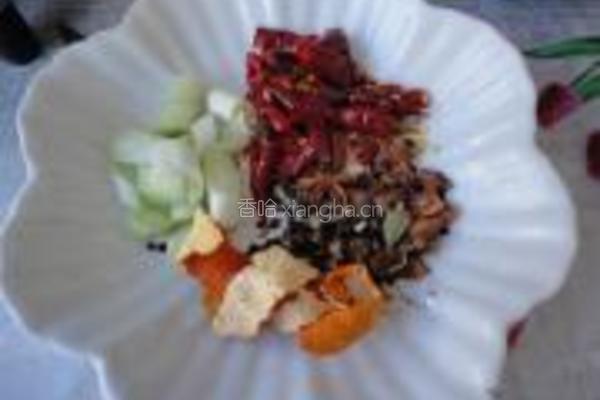 西瓜皮炖颈骨的做法图解4
