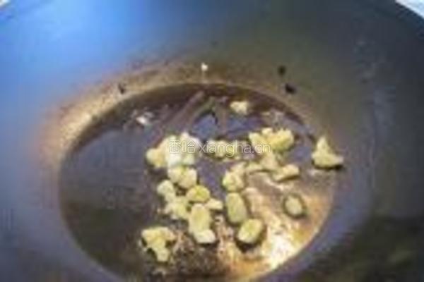 蒜头豆豉焖鸡珍的做法图解4