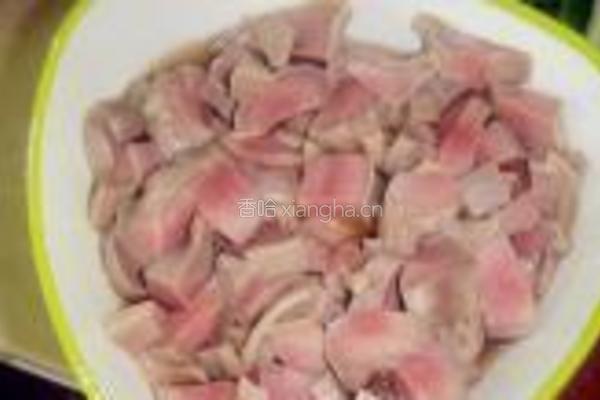 毛豆青椒炒鸭胗的做法图解3