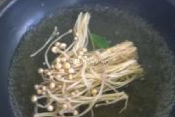 凉拌菠菜金针菇的做法图解4