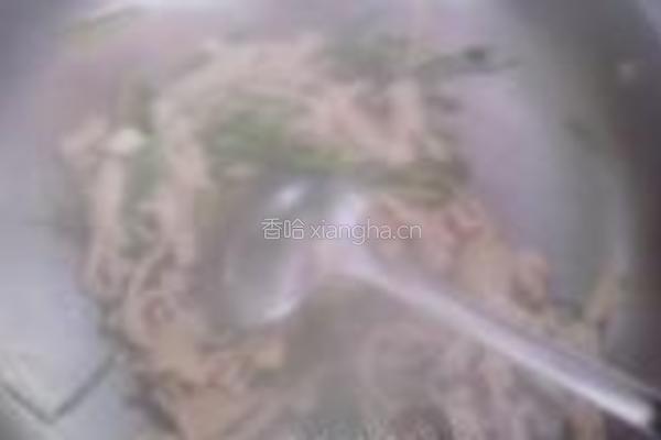 韭菜炒豆腐皮的做法图解5