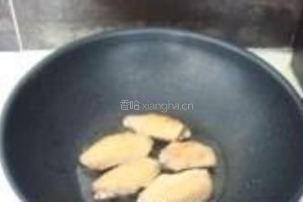 海带黄豆焖鸡翅的做法图解2