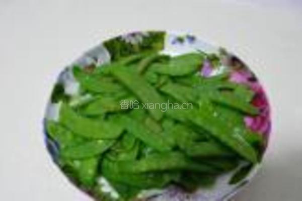 培根肉炒荷兰豆的做法图解3