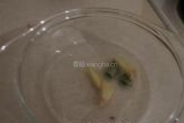 土豆烧排骨的做法图解2