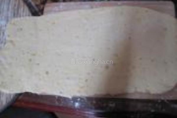 红豆沙地瓜花卷的做法图解2