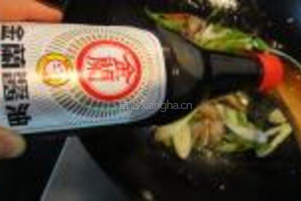 尖椒炒猪耳根的做法图解7