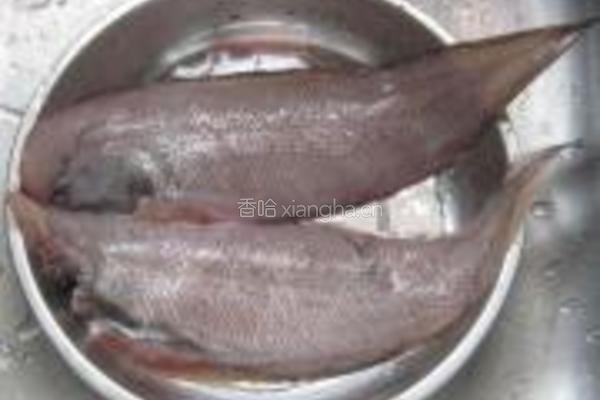 香煎方板鱼的做法图解1