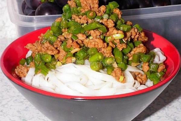 肉末豇豆面