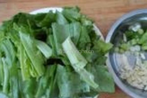 蒜蓉油麦菜的做法图解1
