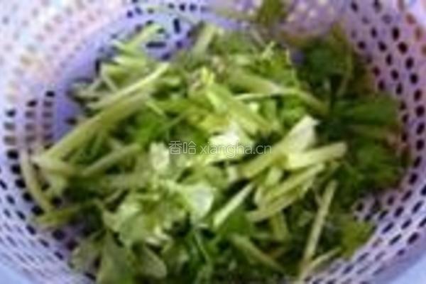 芹菜香干的做法图解2