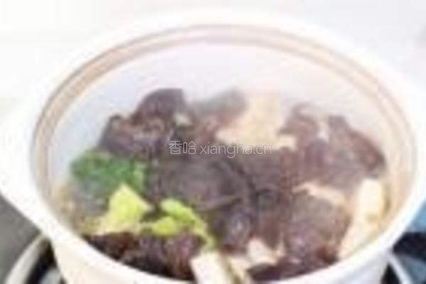 桃仁木耳豆腐煲的做法图解9