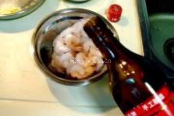 翡翠虾仁的做法图解1
