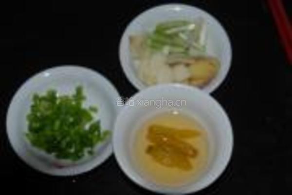 茶树菇烧鸡翅的做法图解4