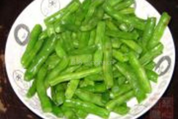 四季豆焖排骨的做法图解3
