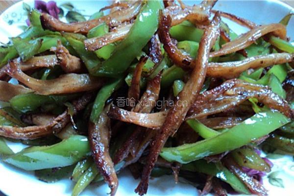 小鱼干圆椒丝