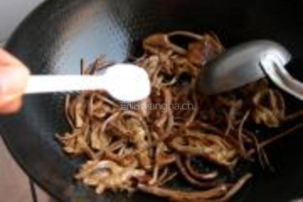 茶树菇烧木耳的做法图解6
