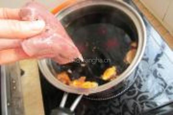 卤鸭肝湿炒粉的做法图解6