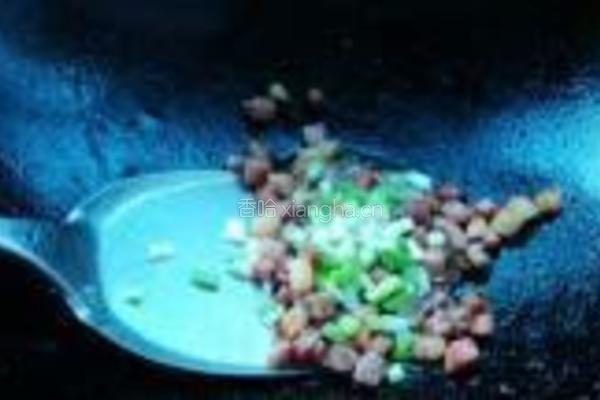 腊肉芋头糕的做法图解4