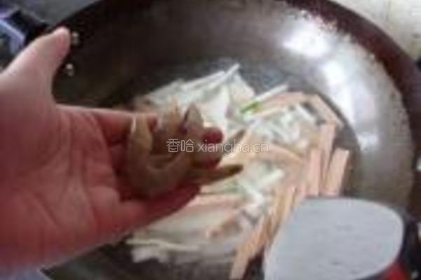 海鲜菇火腿虾汤的做法图解8