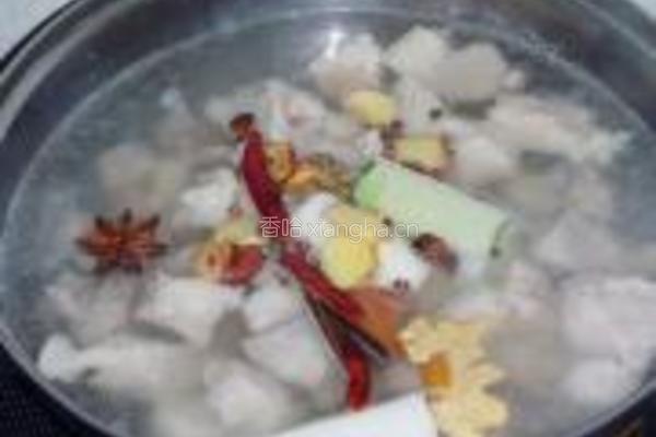 笋茸粉条红烧肉的做法图解8