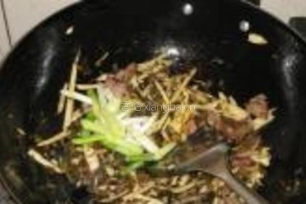 雪菜肉丝炒春笋的做法图解5
