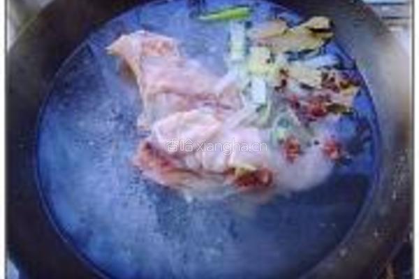 香辣鸡背的做法图解2
