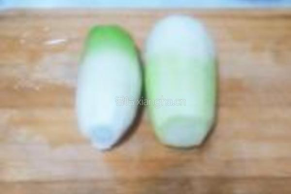 黑鱼萝卜汤的做法图解2