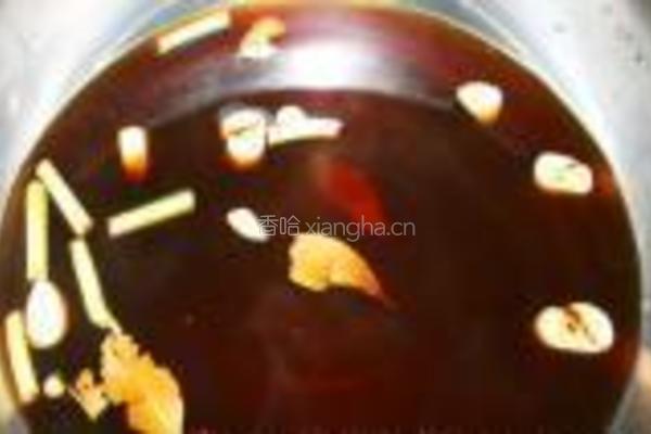 蜜汁酱鸭翅的做法图解3